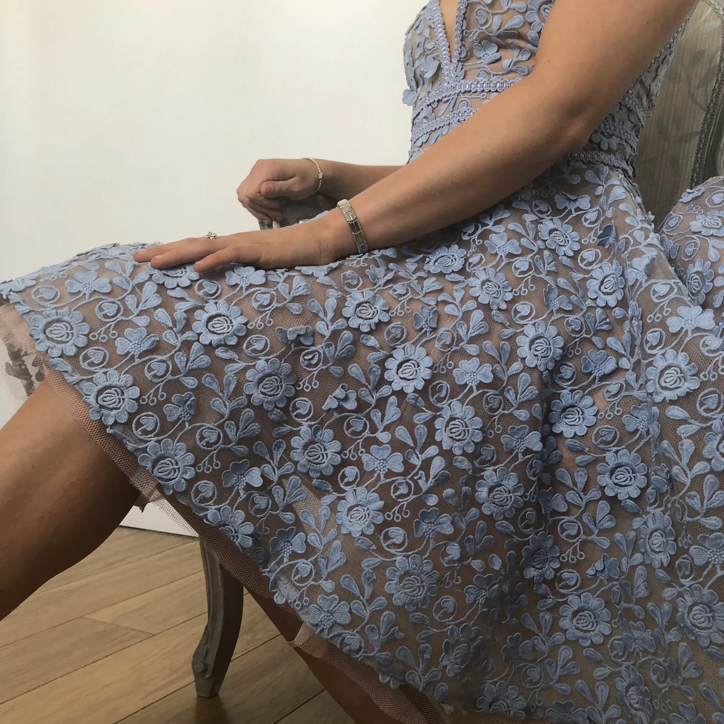 A-line V Neck Short Homecoming Dress With Lace Sleeveless Party Dress c3319