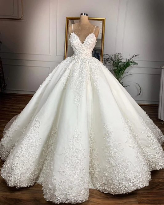 Full A Line Wedding Ball Gown Lace Spaghetti Straps Ball Gown c3394