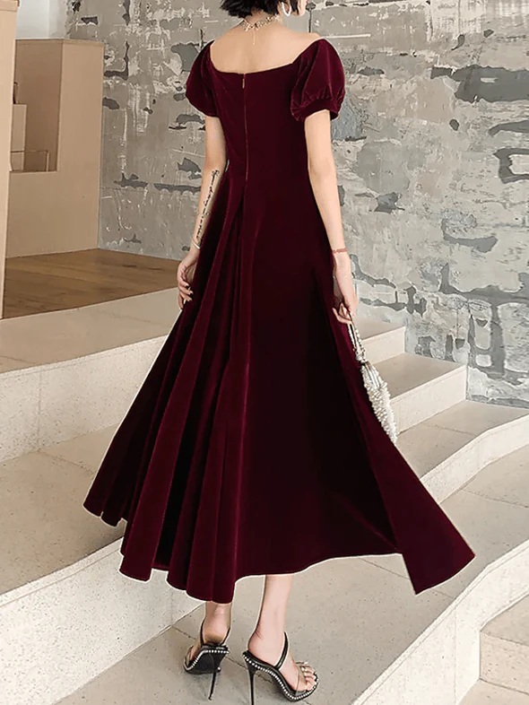 A-Line Minimalist Elegant Homecoming Cocktail Party Dress Sweetheart Neckline Short Sleeve Tea Length Velvet with Pleats c2916