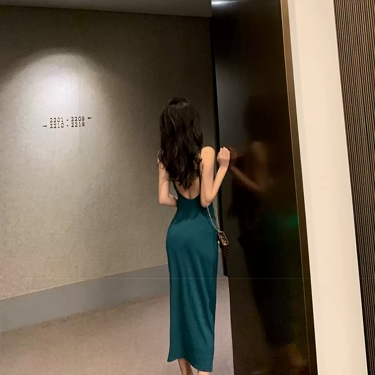 Simple Prom Dress Spaghetti Straps Prom Dress with Slit Backless Party Dress C2323