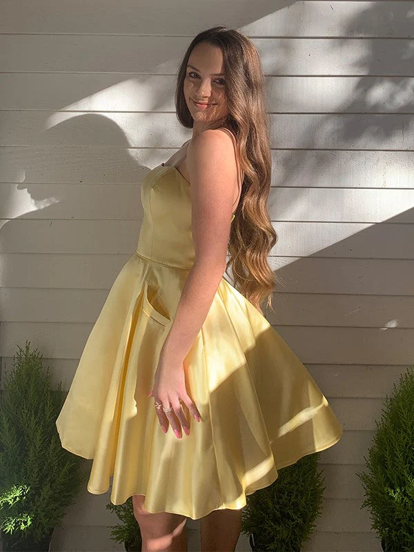 A-Line/Princess Strapless Satin Sleeveless Short Homecoming Dresses c3280