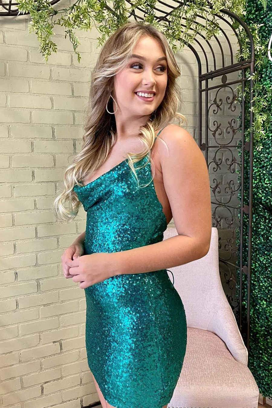 Crew Neck Green Sequins Short Homecoming Dress  c3357