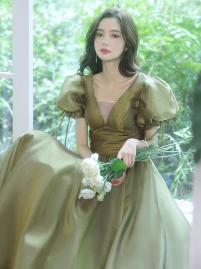 Socialite evening dress, escaped princess high sense party dress, bubble sleeve green prom dress C2040