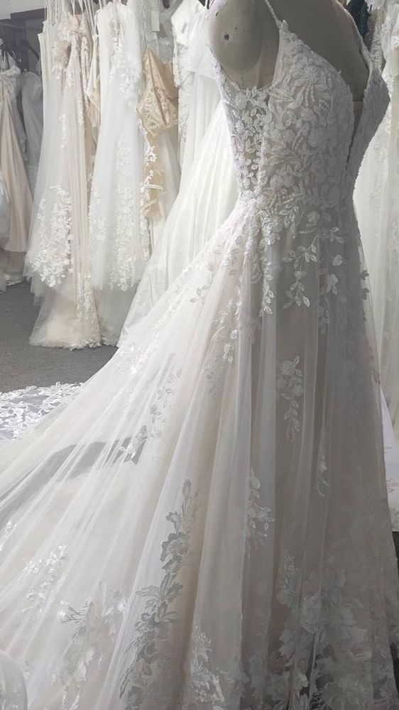 Spaghetti Long Lace Wedding Dresses, Romantic Wedding Dresses A-line Prom Dresses C2012