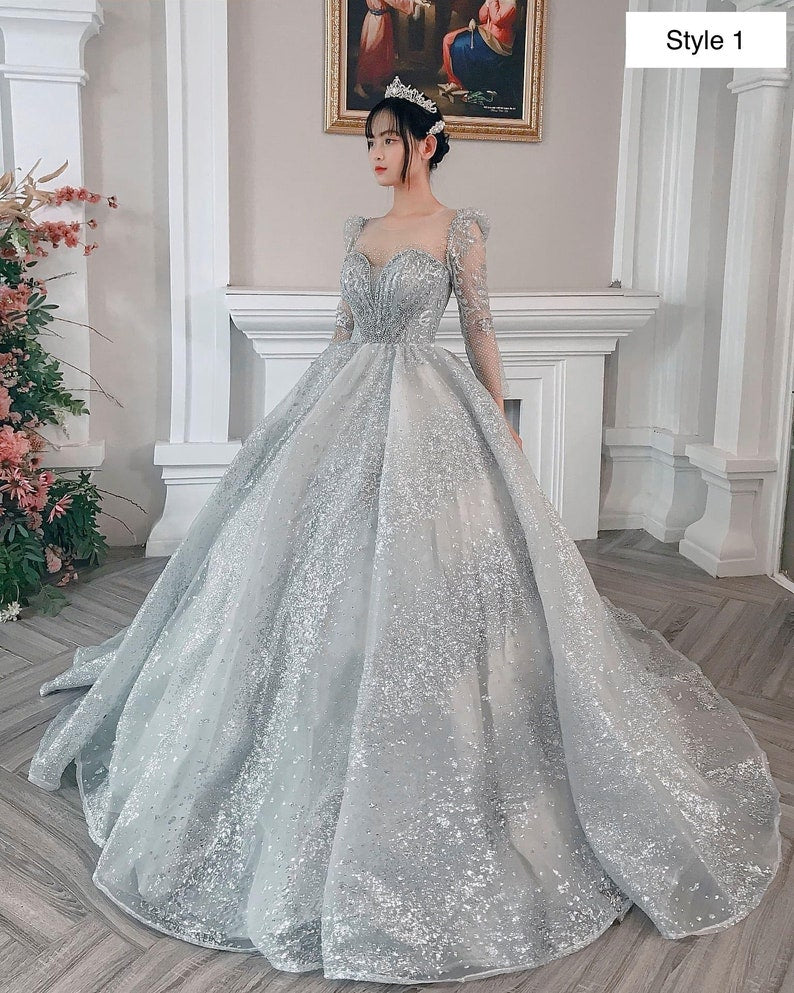 Modern sparkly grey/silver long or cap sleeves ball gown wedding/prom dress with glitter tulle C2157