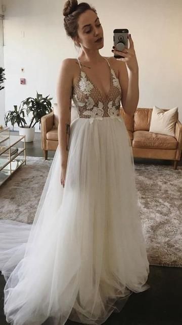 Sexy Tulle Prom Dresses Lace Appliqued A-line Bridal Gowns C422